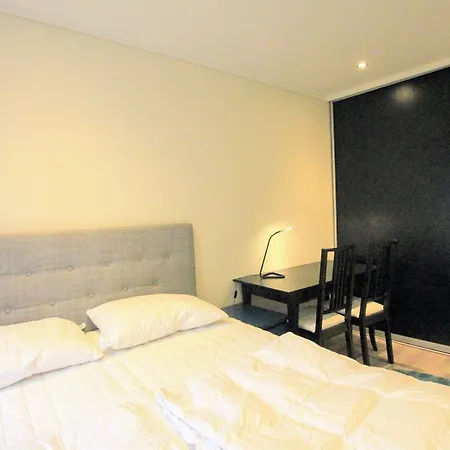Apartamento Modern_dark_apartment Bergen